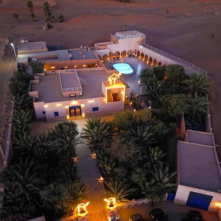 Hotel Riad Ali Merzouga Bagian luar foto