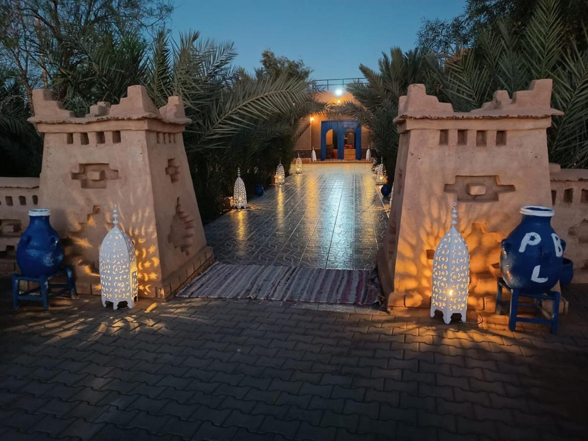 Hotel Riad Ali Merzouga Bagian luar foto