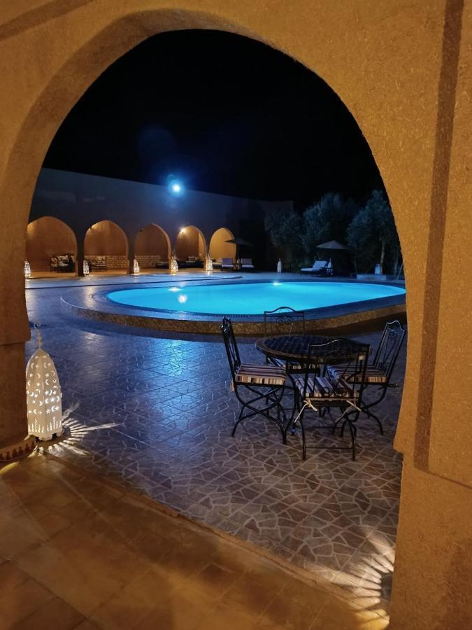 Hotel Riad Ali Merzouga Bagian luar foto