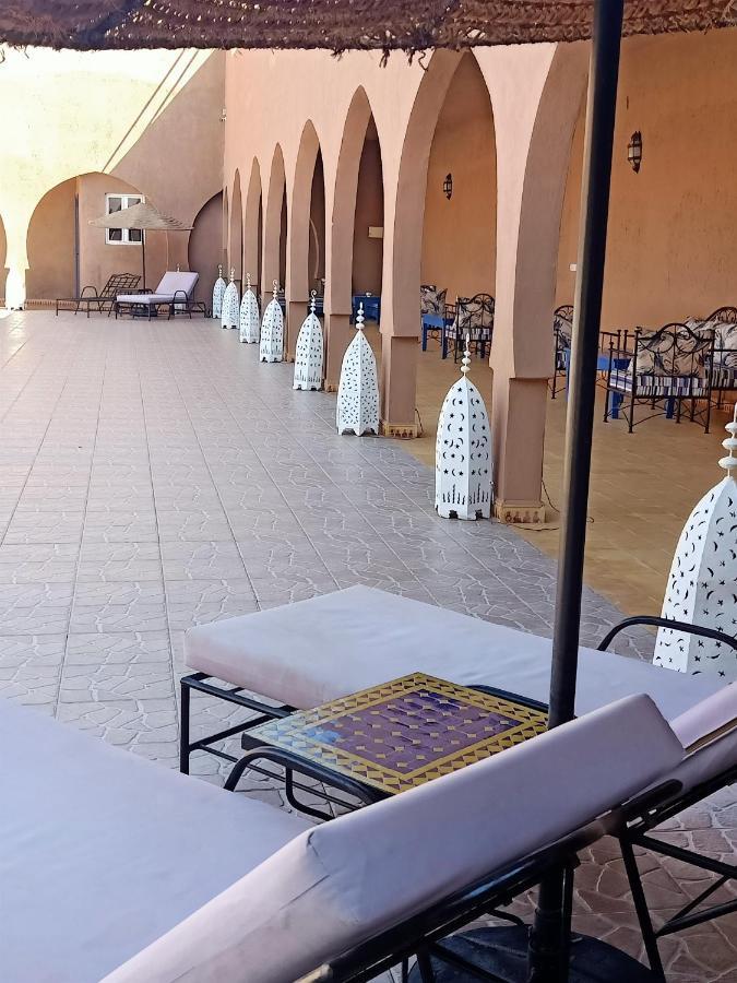 Hotel Riad Ali Merzouga Bagian luar foto