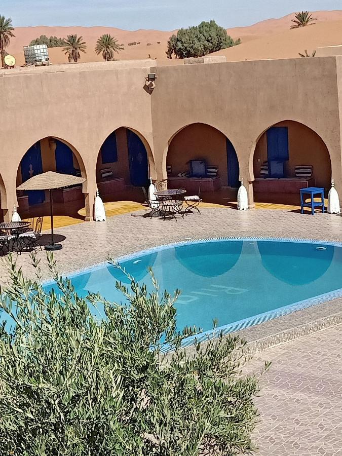 Hotel Riad Ali Merzouga Bagian luar foto